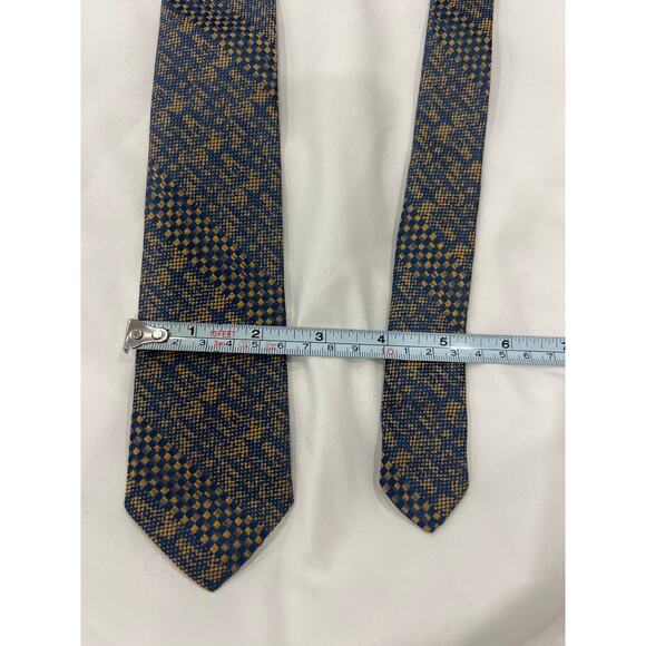 Vintage Marshall Field & Co. Gold and Blue Silk Neck Tie - Picture 8 of 9